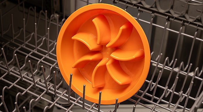 Leash Boss Raised Pet Feeders Slow Feed Dog Bowl