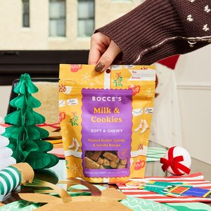 Bocce's Bakery Milk n Cookies Peanut Butter & Vanilla Limited Ingredient Soft & Chewy Dog Treats, 6-oz bag