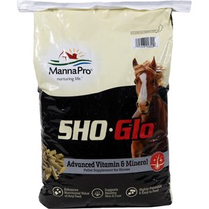 Manna Pro Sho-Glo Complete Vitamin & Mineral Pellets Horse Supplement, 25-lb bag