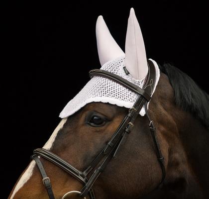 Show full view: Horze Supreme Silent Horse Ear Net, White, Horse slide 2 of 5