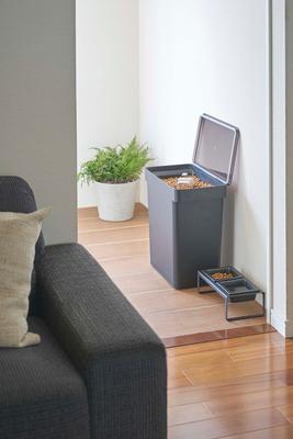 Yamazaki Home Tower Rolling Airtight Pet Food Storage Container