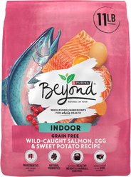 Purina Beyond Simply Indoor Wild-Caught Salmon, Egg & Sweet Potato Recipe Grain-Free Dry Cat Food, 11-lb bag