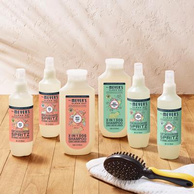 Show full view: Mrs. Meyer's Dog Deodorizing Spritz, White Peach, 8-fl oz bottle slide 10 of 11