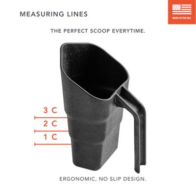 Show full view: GUNNER Dog Food Scoop, Black slide 2 of 5