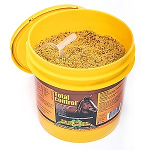 Finish Line Total Control All-In-One Comprehensive Powder Horse Supplement, 4.7-lb tub