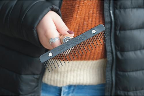 Show full view: Weaver Livestock Mini Fluffer Livestock Comb, Black slide 2 of 7