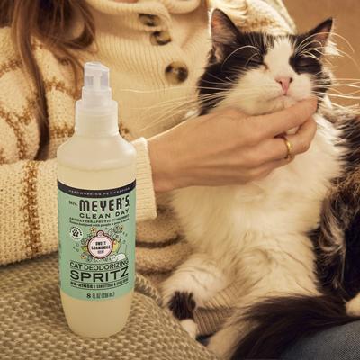 Show full view: Mrs. Meyer's Cat Deodorizing Spritz, Sweet Chamomile, 8-fl oz bottle slide 8 of 10