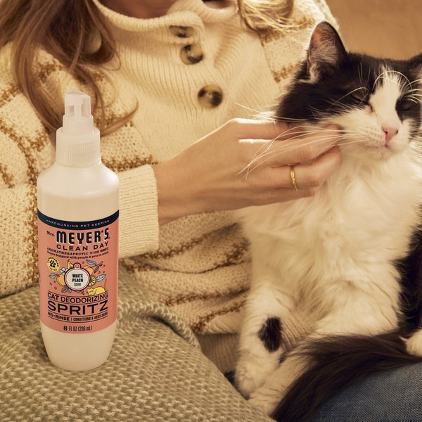 MRS. MEYER'S Cat Deodorizing Spritz, White Peach, 8-fl oz bottle