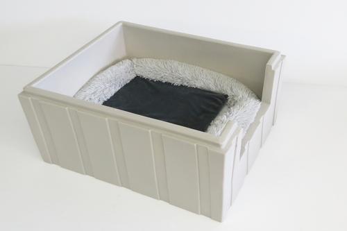 Show full view: Dog Palace Dog & Cat House Floor Heater slide 4 of 5