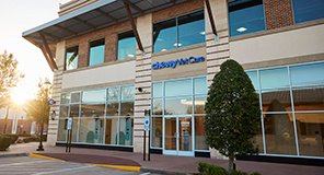 The exterior of Chewy Vet Care Katy