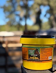 Finish Line Easywillow Soreness & Stiffness Powder Horse Supplement, 1.85-lb tub slide 2 of 5