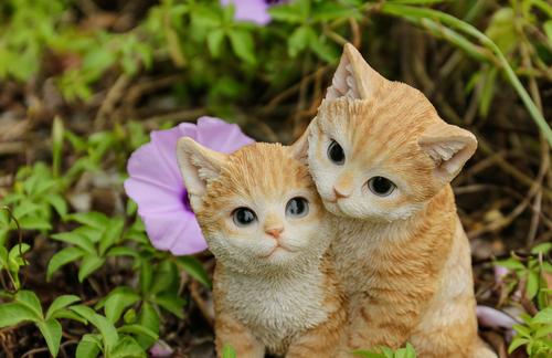 Show full view: Hi-Line Gift Hugging Kittens Statue, 6.77-in, Orange slide 6 of 8