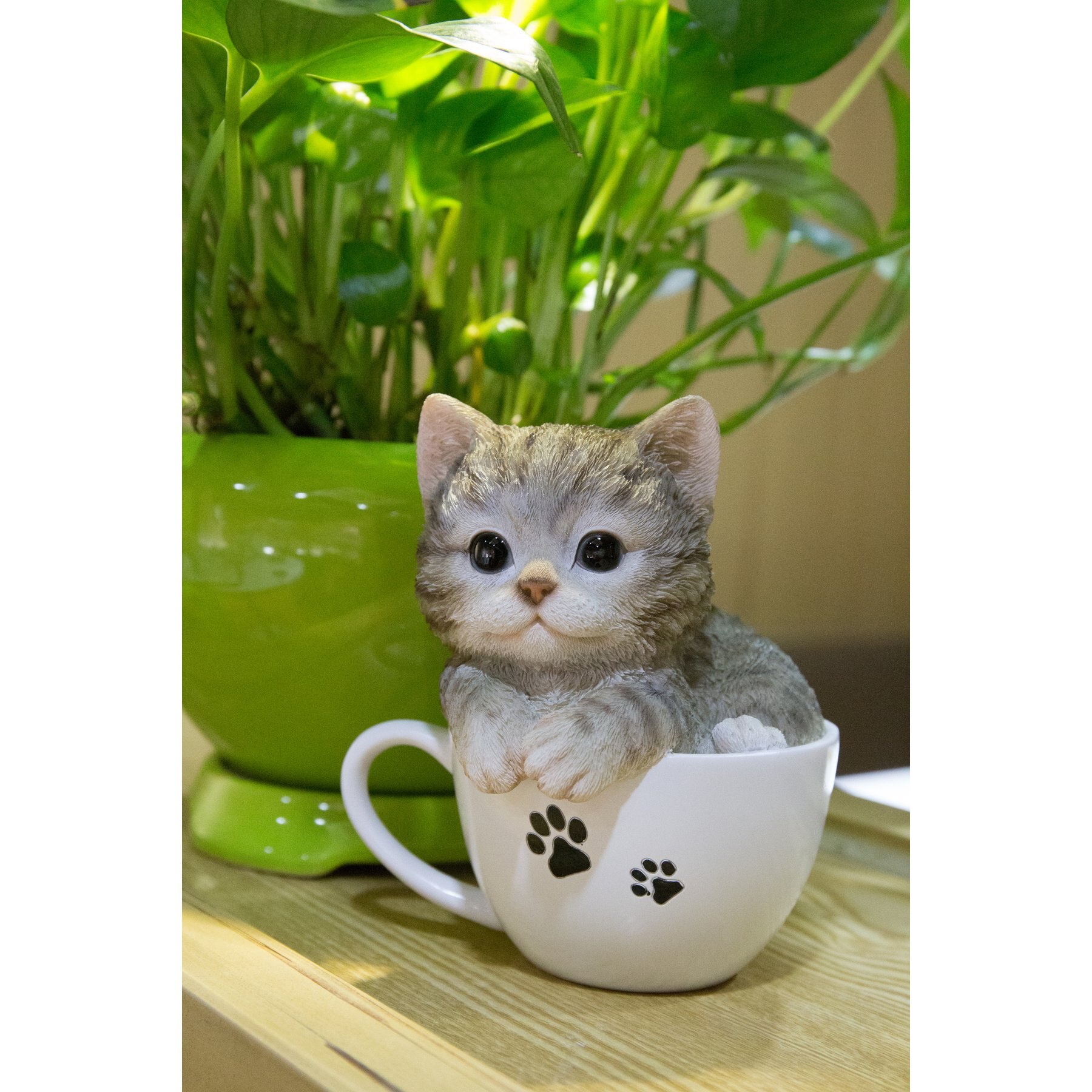 Hi-Line Gift Teacup Kitten Statue, 5.75-in, Gray & White