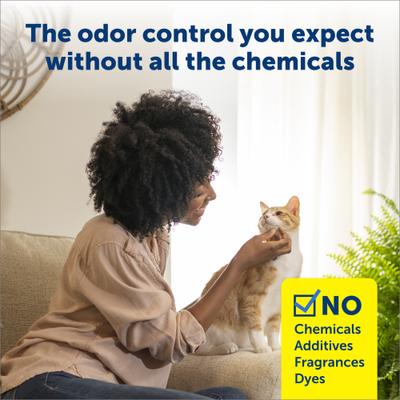 Show full view: PetSafe ScoopFree Premium Natural Non-Clumping Cat Litter, 8-lb bag slide 3 of 10