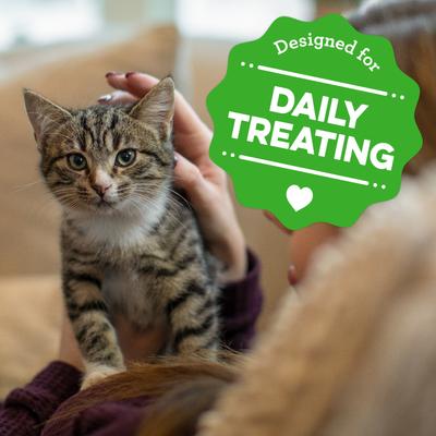 Show full view: Greenies Smartbites Kitten Chicken Flavor Cat Crunchy Treat, 2.1-oz pouch slide 9 of 11