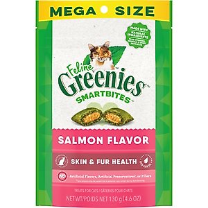 Greenies Feline SmartBites Healthy Skin & Fur Natural Salmon Flavor Soft & Crunchy Adult Cat Treats, 4.6-oz bag