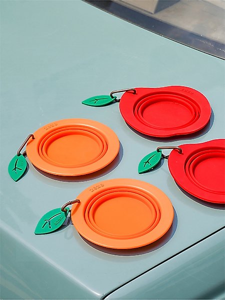 Show full view: ZEZE Collapsible Silicone Dog Bowl, Orange, 3-cup slide 4 of 7
