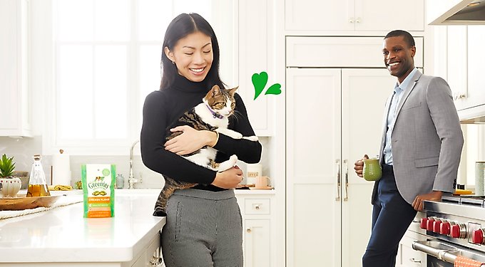 Greenies Feline SmartBites Healthy Indoor Natural Tuna Flavor Soft & Crunchy Adult Cat Treats