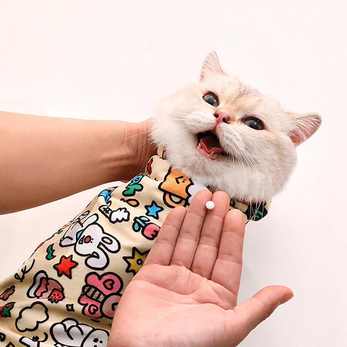 Uno Purr Self Adhesive Cat Grooming Blanket, Large: 27.6 x 27.6-in, Doodle