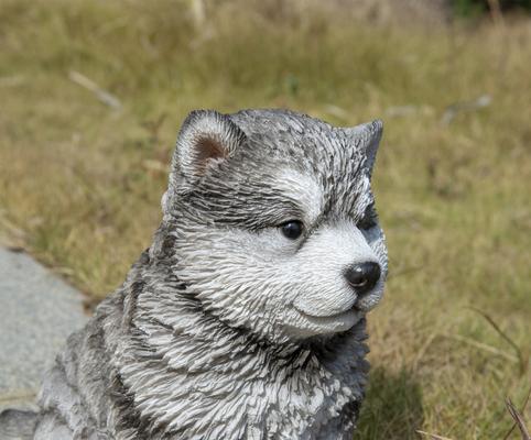 Show full view: Hi-Line Gift Malamute Puppy Sitting Statue, 6.5-in slide 7 of 9