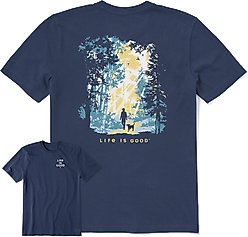 LIFE IS GOOD Men's Hiker with Sunbeams in the Woods Short Sleeve Crusher Tee, Medium