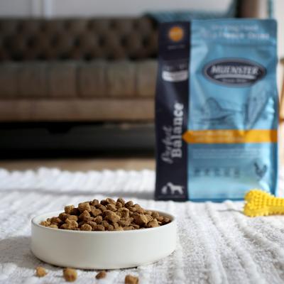 Show full view: Muenster Perfect Balance Chicken Meal Medley with Chicken Bites Freeze-Dried Dog Food, 3.5-lb bag slide 4 of 11