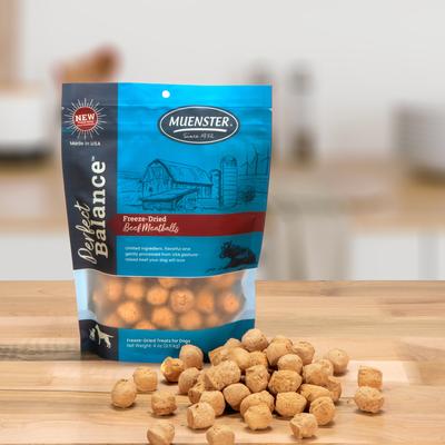 Show full view: Muenster Perfect Balance Beef Meatballs Freeze-Dried Dog Treats, 4-oz bag slide 4 of 11