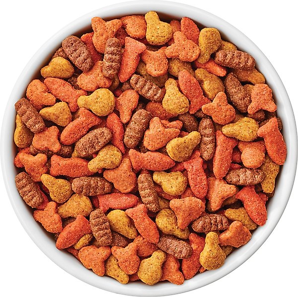 Show full view: Friskies Surfin' & Turfin' Favorites Muscle & Immune Support Crunchy Dry Cat Food, 3.15-lb bag slide 4 of 13