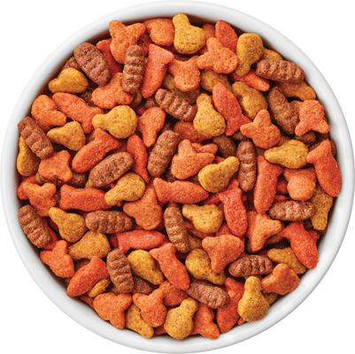 Show full view: Friskies Surfin' & Turfin' Favorites Muscle & Immune Support Crunchy Dry Cat Food, 16-lb bag slide 4 of 13