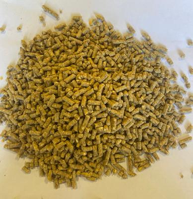 Show full view: Hudson Feeds Duck Grower & Finisher 16% Complete Plain Food, 50-lb bag slide 4 of 9