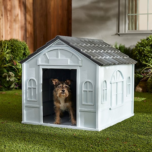 FRISCO Plastic Outdoor Dog House, Large