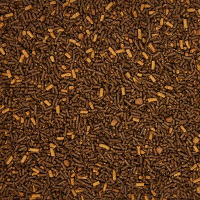 Show full view: ProElite Showman Ultra Premium Low Sugar & Low Starch Horse Feed, 50-lb bag slide 3 of 10