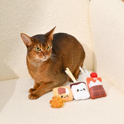 Show full view: HugSmart Pet Camping Claws Cat S' Mores Cat Toy slide 5 of 6