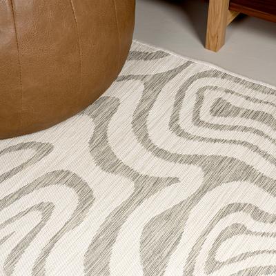 Show full view: JONATHAN Y Eryx Modern Bohemian Abstract Organic Reversible Machine-Washable Indoor/Outdoor Area Rug, Gray/Cream, 8' x 10' slide 7 of 9