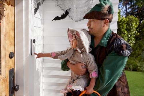 Show full view: Google Nest Wi-Fi Video Doorbell, Snow slide 8 of 9