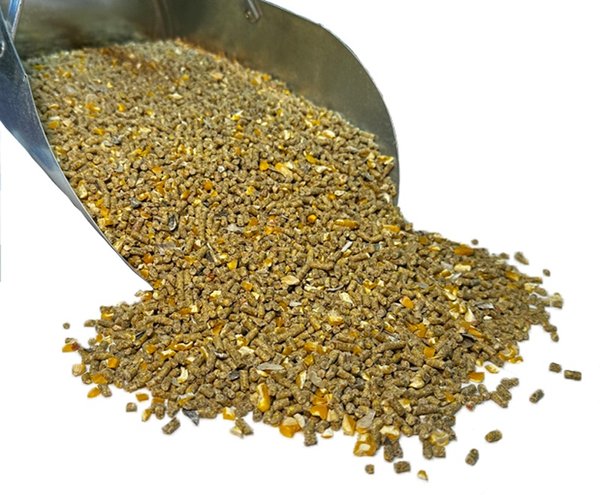 Show full view: Bar ALE 16% Protein Layer Mini-Pellet with Cracked Corn & Oyster Shell Chicken Feed, 50-lb bag slide 4 of 6
