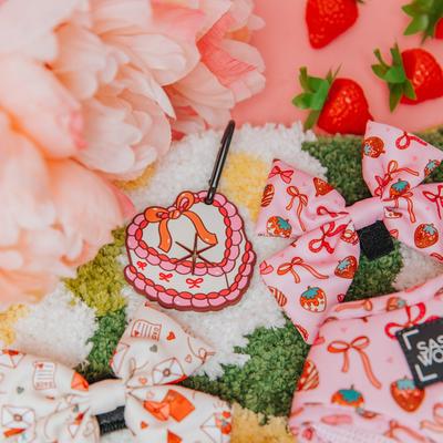 Show full view: Sassy Woof Potty Pal Dog Poop Bag Holder, Sweet Treats slide 5 of 8