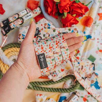 Show full view: Sassy Woof Disney Princess Belle Dog Leash, 5-ft long, 4/5-in wide slide 5 of 6