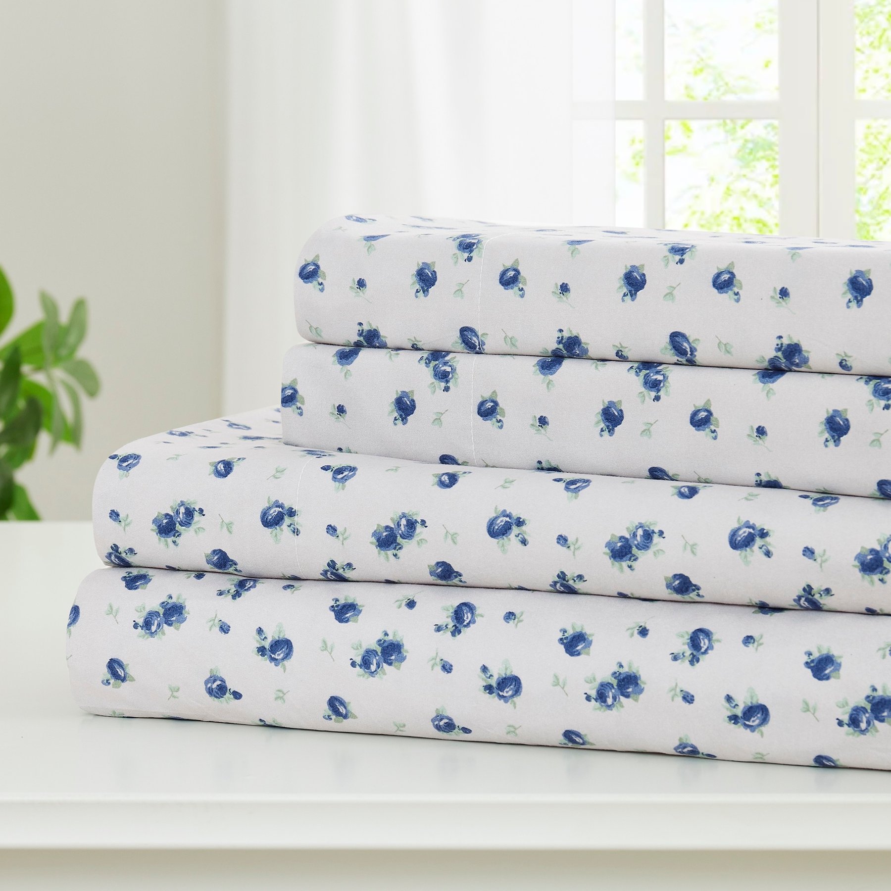 MODERN THREADS Soft Microfiber Solid Bed Sheet Set, Blue Roses, California King