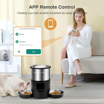 Show full view: VIVIPAL Dual-Bowl Stainless Steel WiFi Smart Dog & Cat Feeder, 4.5-L slide 3 of 9
