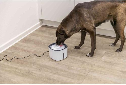 Show full view: TRIXIE Flower Cat & Dog Water Fountain, White/Gray, 68-oz slide 3 of 10