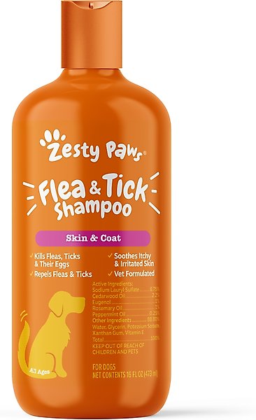Show full view: Zesty Paws Flea & Tick Veterinary Formulated Soothing Deodorizing Shampoo for Dogs, 16-fl oz bottle slide 1 of 9