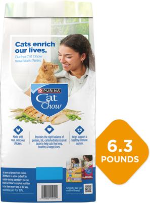 Show full view: Purina Cat Chow Complete with Real Chicken & Vitamins Dry Cat Food, 6.3-lb bag slide 3 of 12