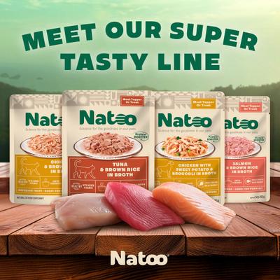 Show full view: Natoo Chicken & Brown Rice in Broth Limited Ingredient Cat Food Topper, 2.4-oz pouch, case of 20 slide 9 of 11