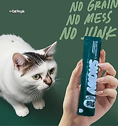 Glad Tidings Snowy's Seafood with Wild-Caught Tuna & Salmon Human-Grade Lickable Cat Treats, 6.76-oz pouch, 16 count slide 2 of 9