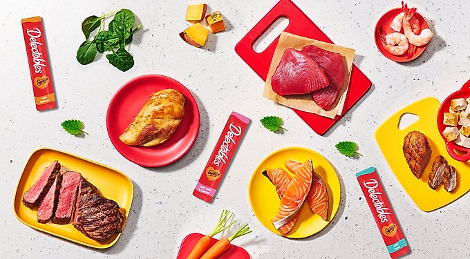 Hartz Delectables Squeeze Up Complete & Balanced Chicken Lickable Kitten Treats