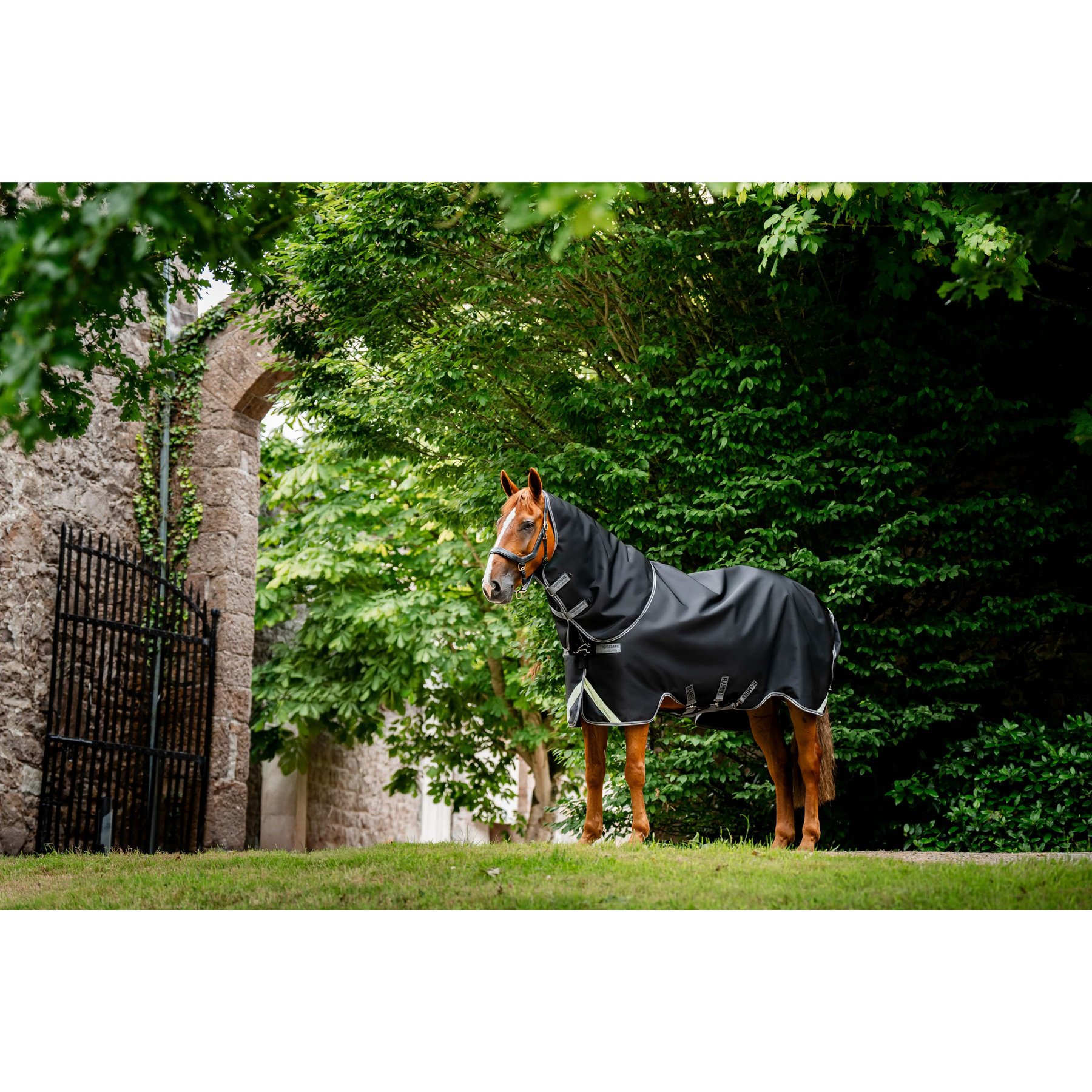Horseware Rambo 1680D Plus 250g Vari-Layer Horse Turnout, Black / Thunderstorm Grey / Silver, 66 inches