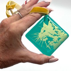 Kiku Custom Handmade Christmas Pet Portrait Fused Glass Ornament, Sparkle Gold Print on Green Glass, 2.25-in x 2.25-in