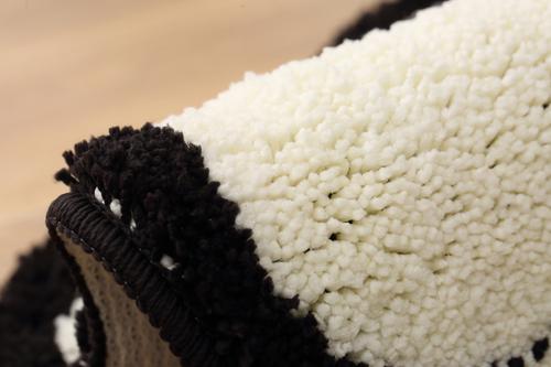 Show full view: Zarkea Modern Curved Geometric Indoor/Outdoor Washable Area Rug, White, 20 x 32-in slide 7 of 9