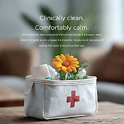 Pet Parents Pet WiPees Antiseptic Dog & Cat Grooming Wipes, 100 count slide 2 of 7